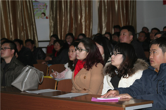 华东师范大学2015春第2批新生开学及培训报道